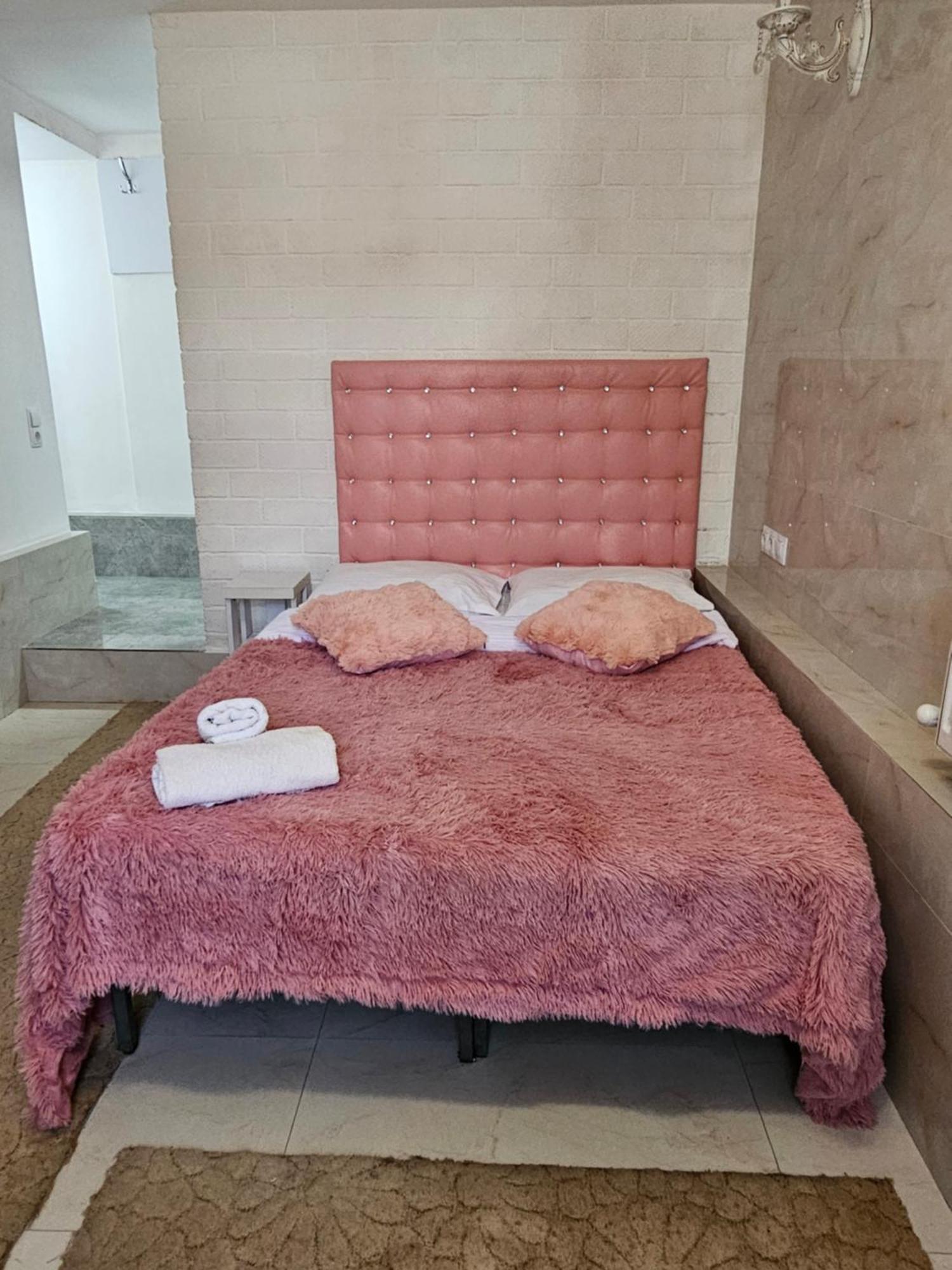 Rose Studio Kişinev Dış mekan fotoğraf